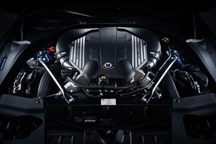 Моторный отсек Alpina B6 Bi-Turbo Gran Coupe (F06) 2015 года  (WW) (фото 11 из 46)